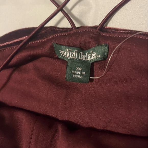 Wild Fable Maroon Velvet Ruched Tank Top - Picture 2 of 2